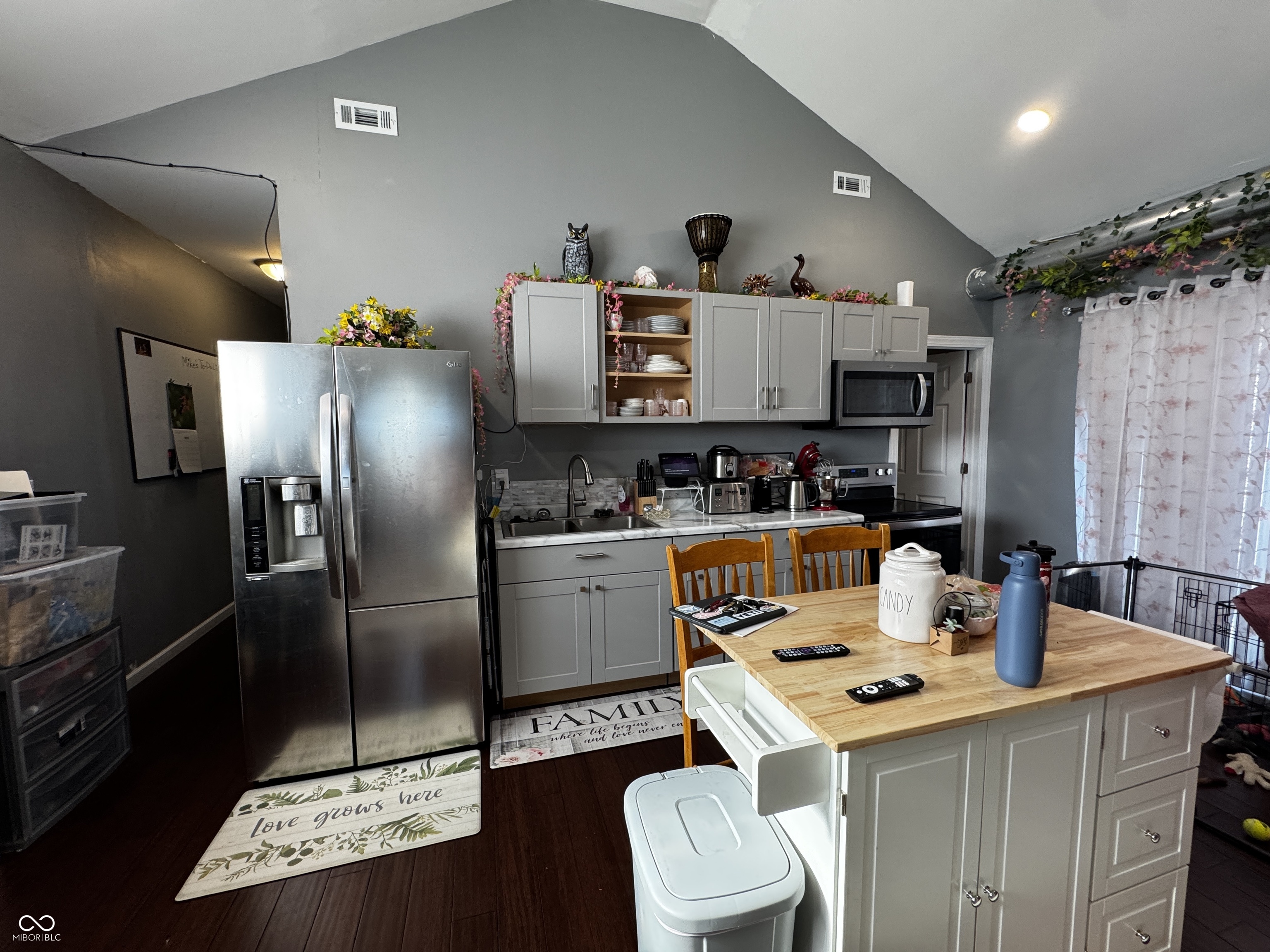 3054 Ruckle Street Indianapolis, IN 46205 - Photo 9 of 56