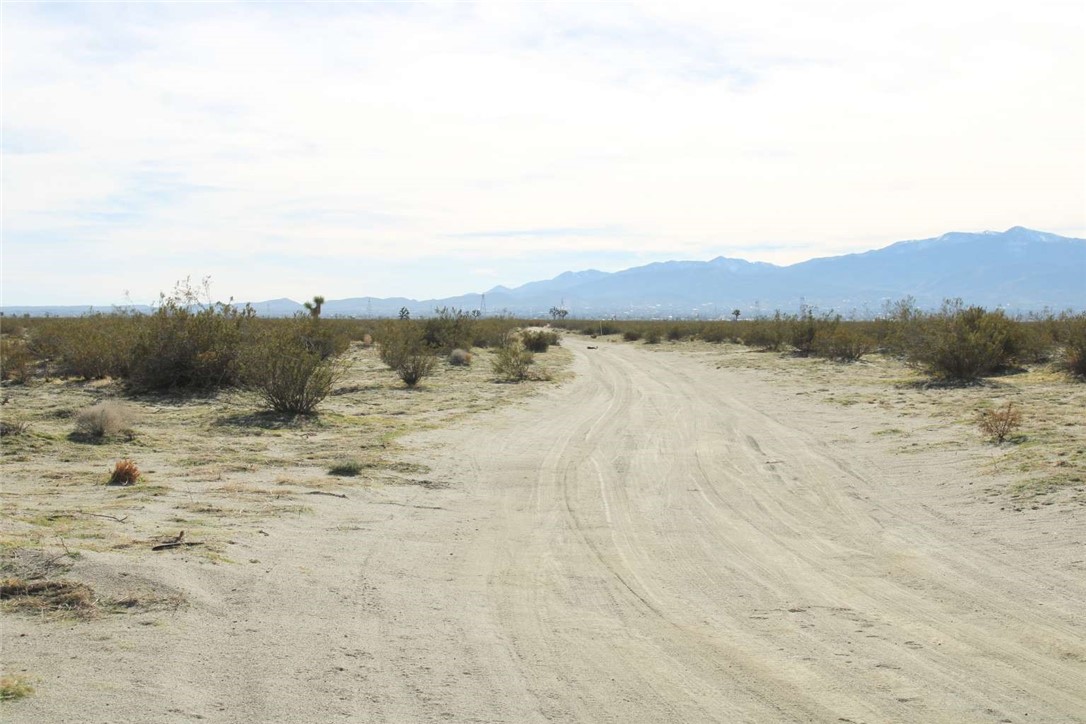179937 Johnson Road Phelan, CA 92371 - Photo 14 of 16 a view of lake