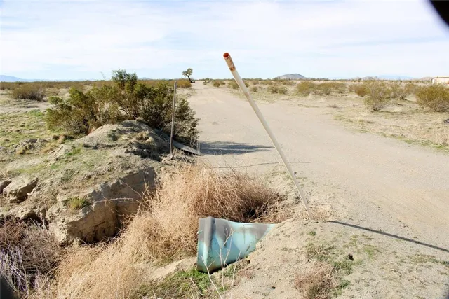 $33,900 | 179937 Johnson Road, Phelan, CA 92371