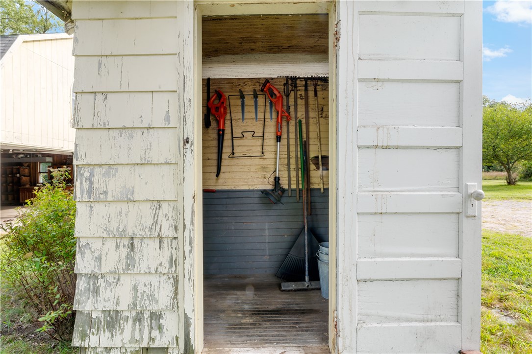 808 Ten Rod Road Exeter, RI 02822 - Photo 35 of 45 Tool Shed/"Out House"