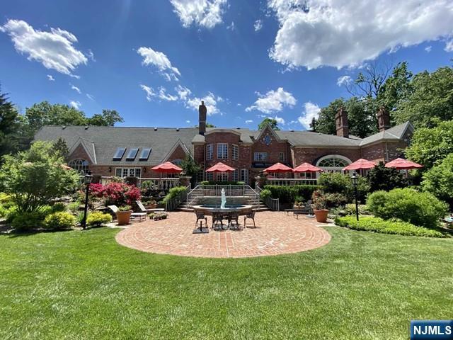 1055 High Mountain Road Franklin Lakes, NJ 07417 - Photo 31 of 42 a garden view with a seating space