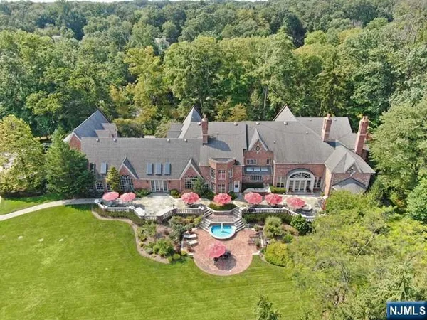 a picture of a bathroom with a sink