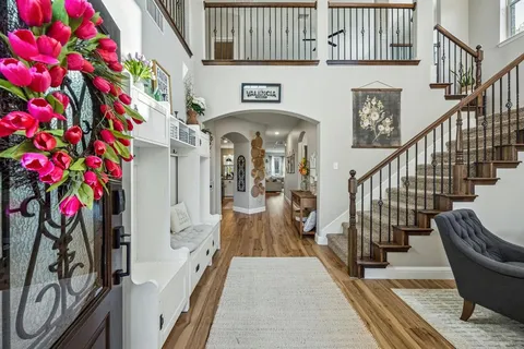 a view of entryway and hall