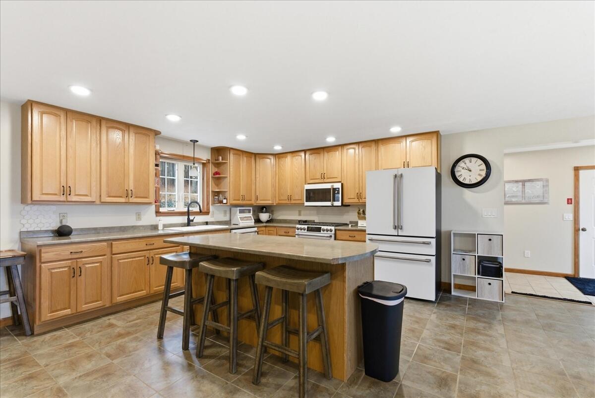 246 Carrs Corner Road Palermo, ME 04354 - Photo 48 of 79 Kitching w/ island