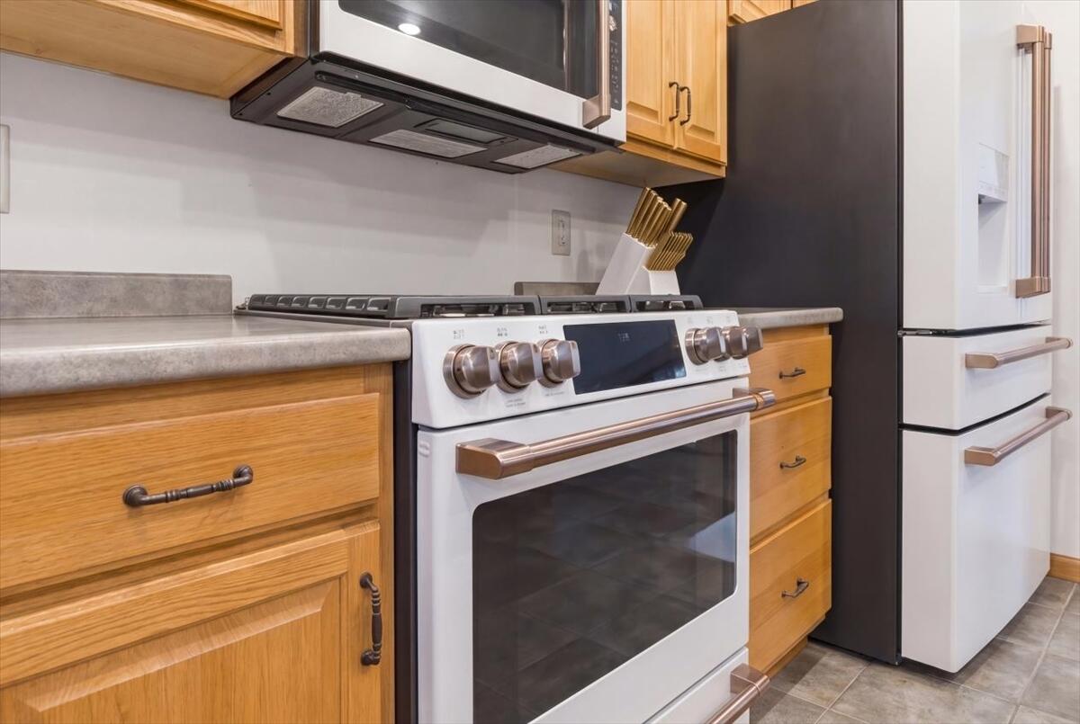 246 Carrs Corner Road Palermo, ME 04354 - Photo 63 of 79 Kitchen