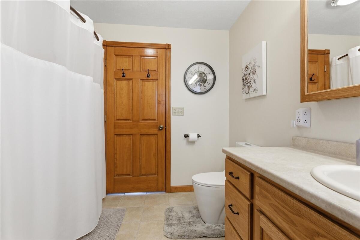 246 Carrs Corner Road Palermo, ME 04354 - Photo 66 of 79 Primary Bathroom