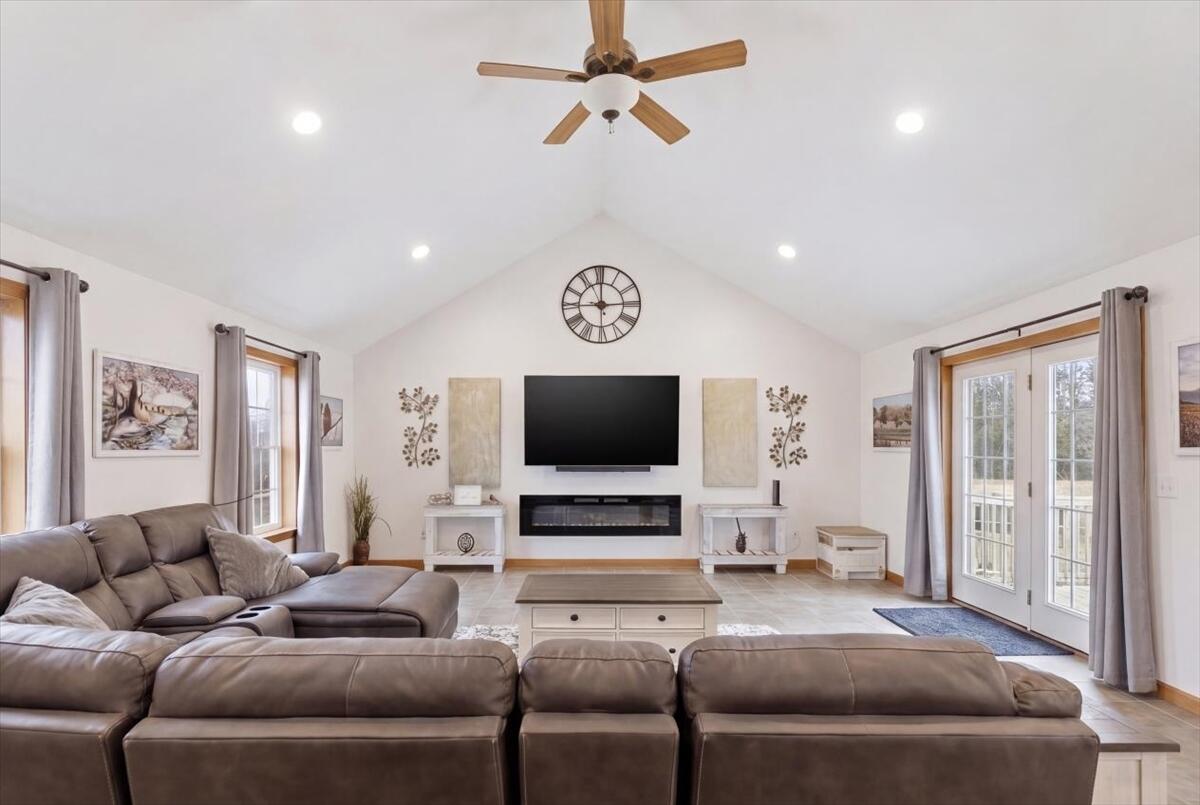 246 Carrs Corner Road Palermo, ME 04354 - Photo 72 of 79 Living Room