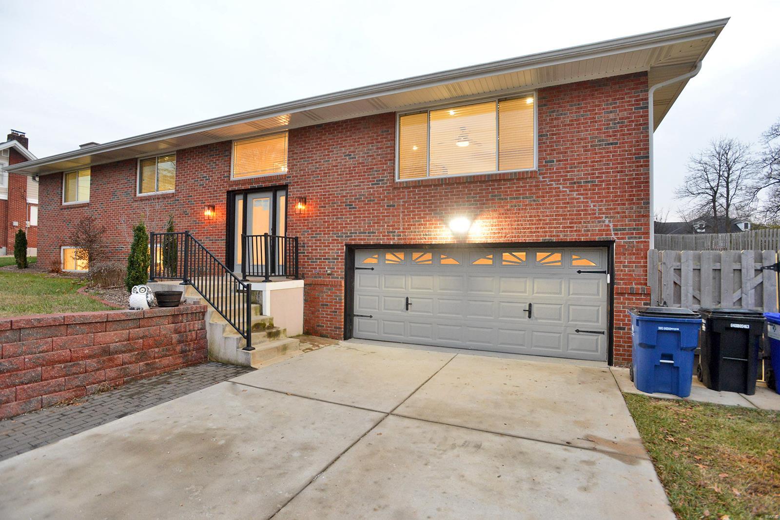 2750 Yaeger Road St. Louis, MO 63129 - Photo 1 of 48 Gallery Image 1