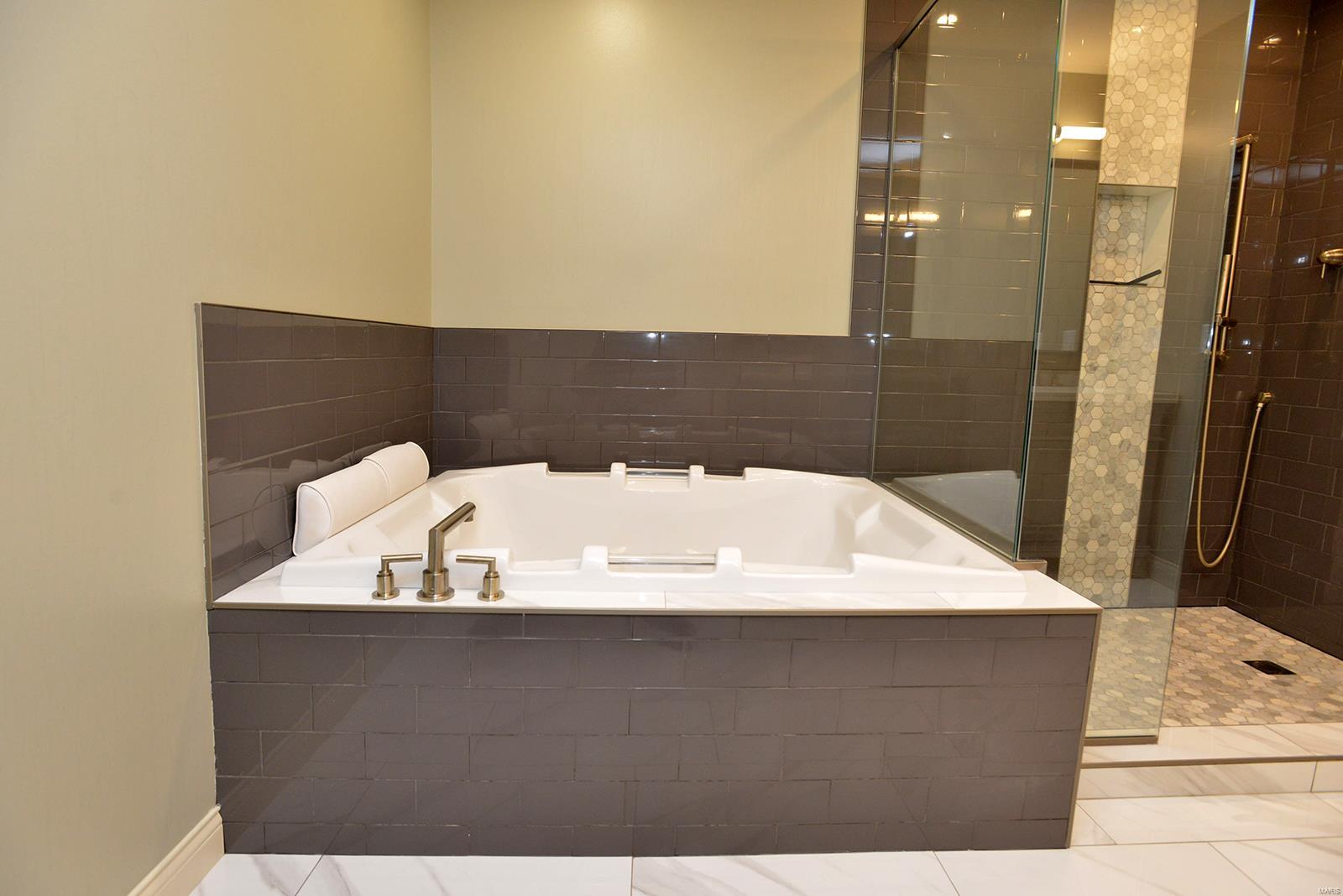 2750 Yaeger Road St. Louis, MO 63129 - Photo 25 of 48 Gallery Image 25
