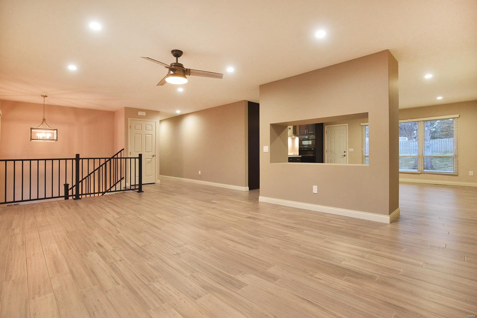 2750 Yaeger Road St. Louis, MO 63129 - Photo 3 of 48 Gallery Image 3