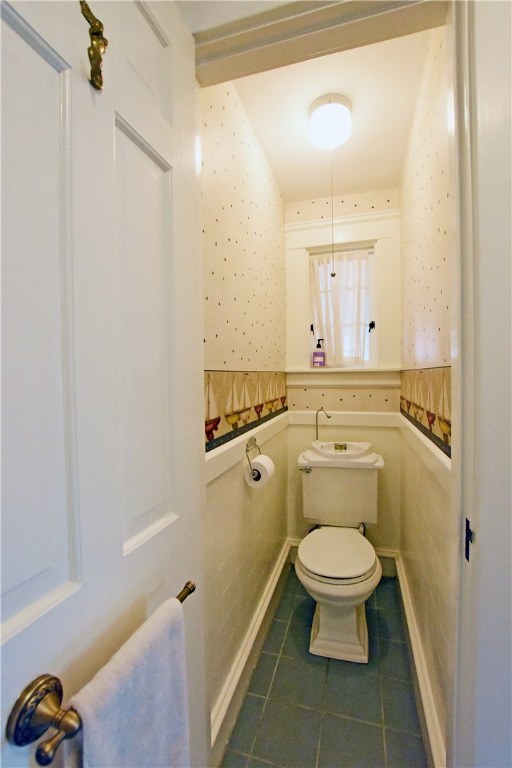 52 Sylvan Road East Providence, RI 02916 - Photo 21 of 40 Gallery Image 21
