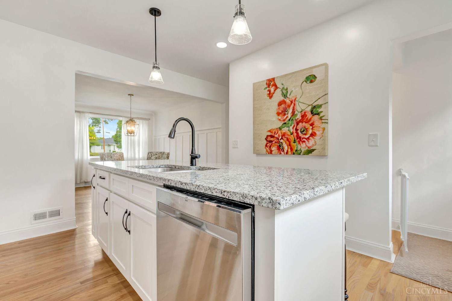 1794 Linneman Road Cincinnati, OH 45238 - Photo 15 of 48 Gallery Image 15