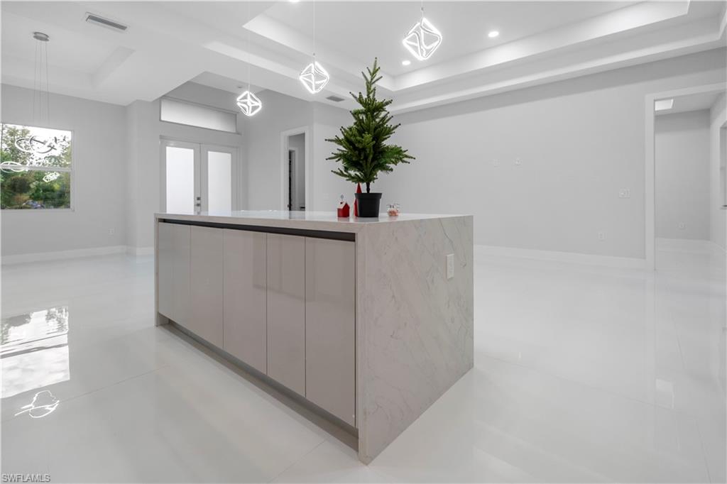 3433 66th Avenue Northeast Naples, FL 34120 - Photo 12 of 48