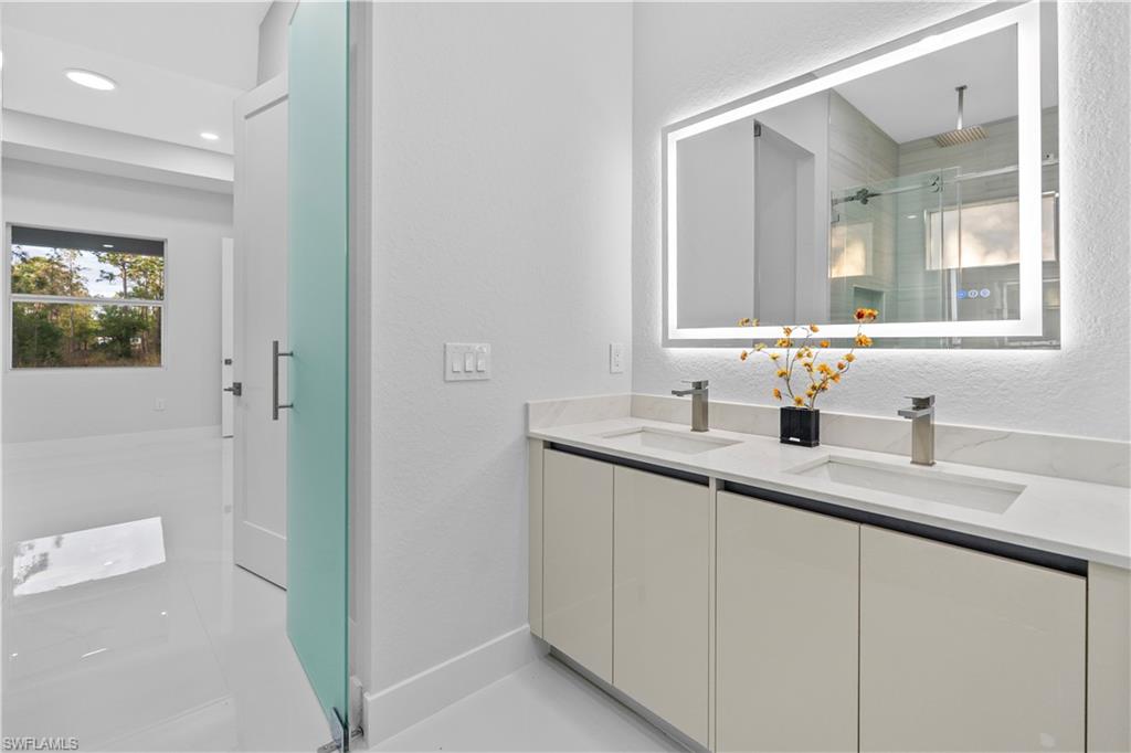 3433 66th Avenue Northeast Naples, FL 34120 - Photo 17 of 48