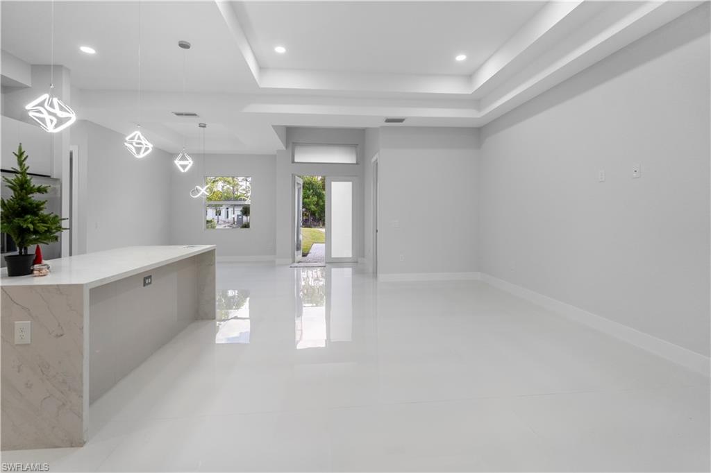 3433 66th Avenue Northeast Naples, FL 34120 - Photo 7 of 48