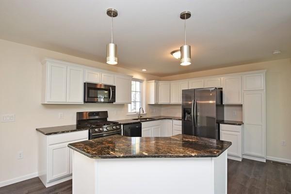 18 Maravista Road Worcester, MA 01606 - Photo 2 of 17 Gallery Image 2