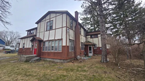 $99,900 | 710 East Foster Street, Ludington, MI 49431