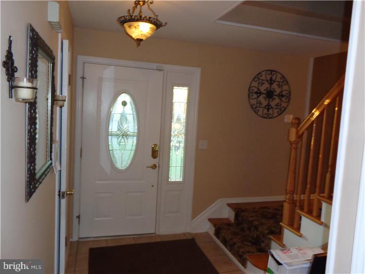 336 George Dye Road Hamilton Square, NJ 08690 - Photo 4 of 23 Foyer