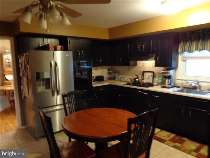 336 George Dye Road Hamilton Square, NJ 08690 - Photo 6 of 23 Kitchen