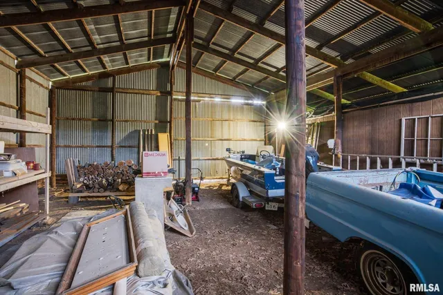 $339,000 | 285 Sally Holler Road, Harrisburg, IL 62946