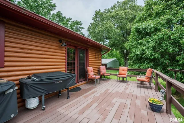 $339,000 | 285 Sally Holler Road, Harrisburg, IL 62946