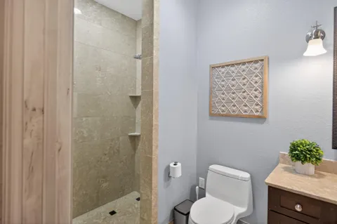 $449,900 | 1313 North Franklin Place, Unit 1002, Milwaukee, WI 53202