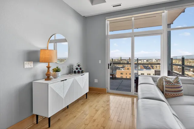 $449,900 | 1313 North Franklin Place, Unit 1002, Milwaukee, WI 53202