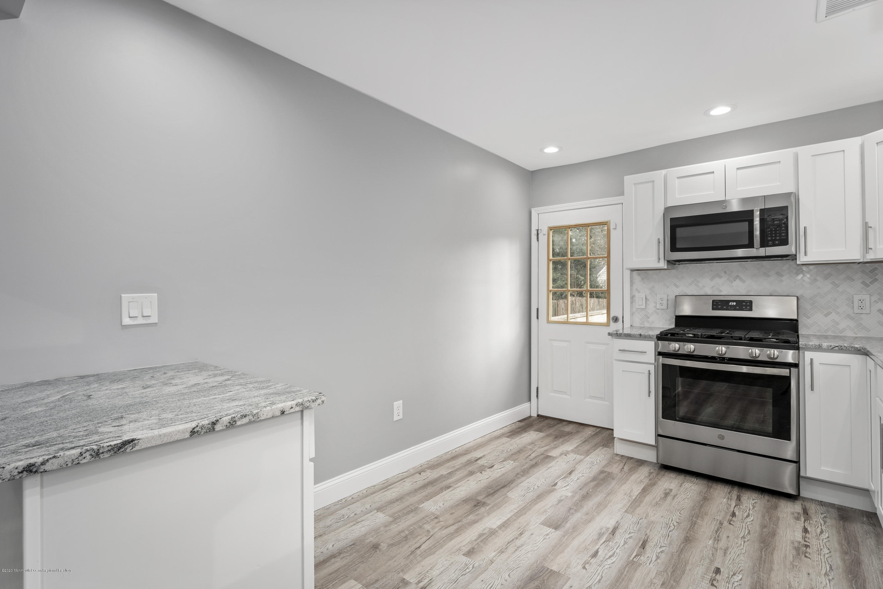 312 Riverside Drive Bayville, NJ 08721 - Photo 9 of 40 Kitchen5