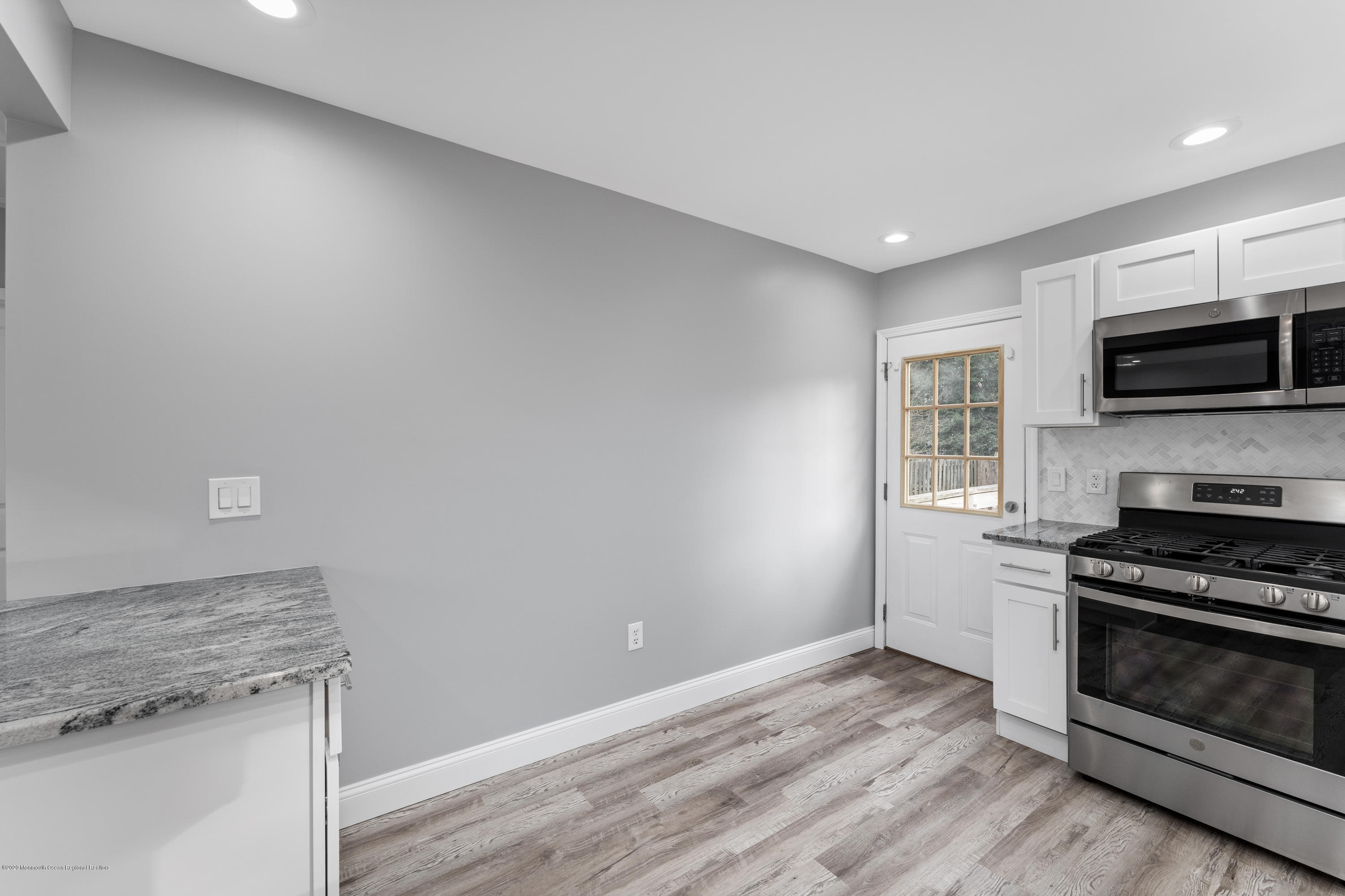 312 Riverside Drive Bayville, NJ 08721 - Photo 10 of 40 Kitchen2