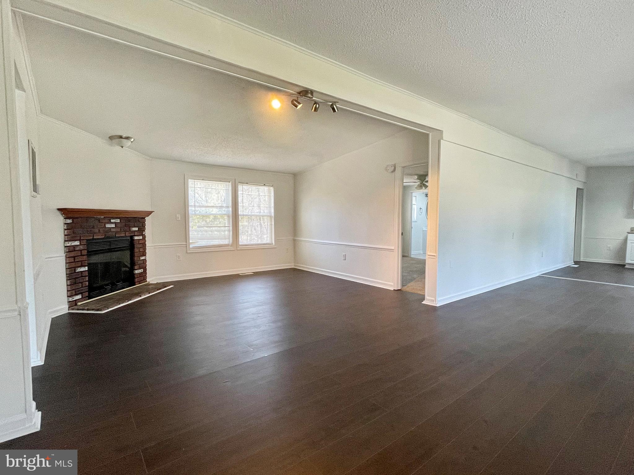 1018 Rodgers Road Churchton, MD 20733 - Photo 9 of 19 Living Room