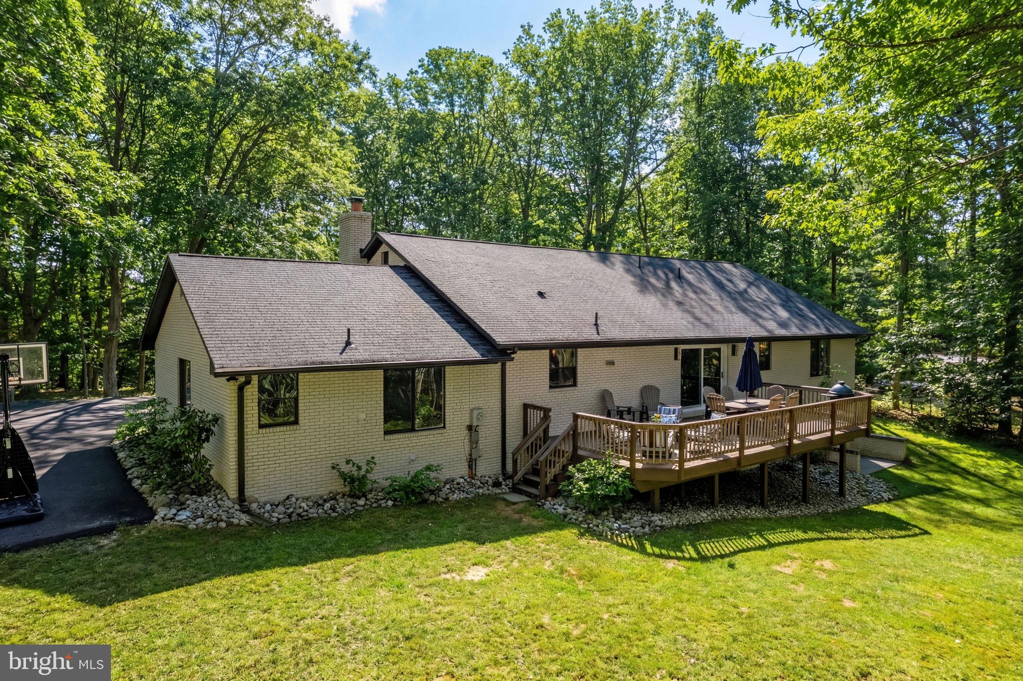 7427 Maple Branch Road Clifton, VA 20124 - Photo 3 of 100 View of Backyard Retreat & Expansive Deck