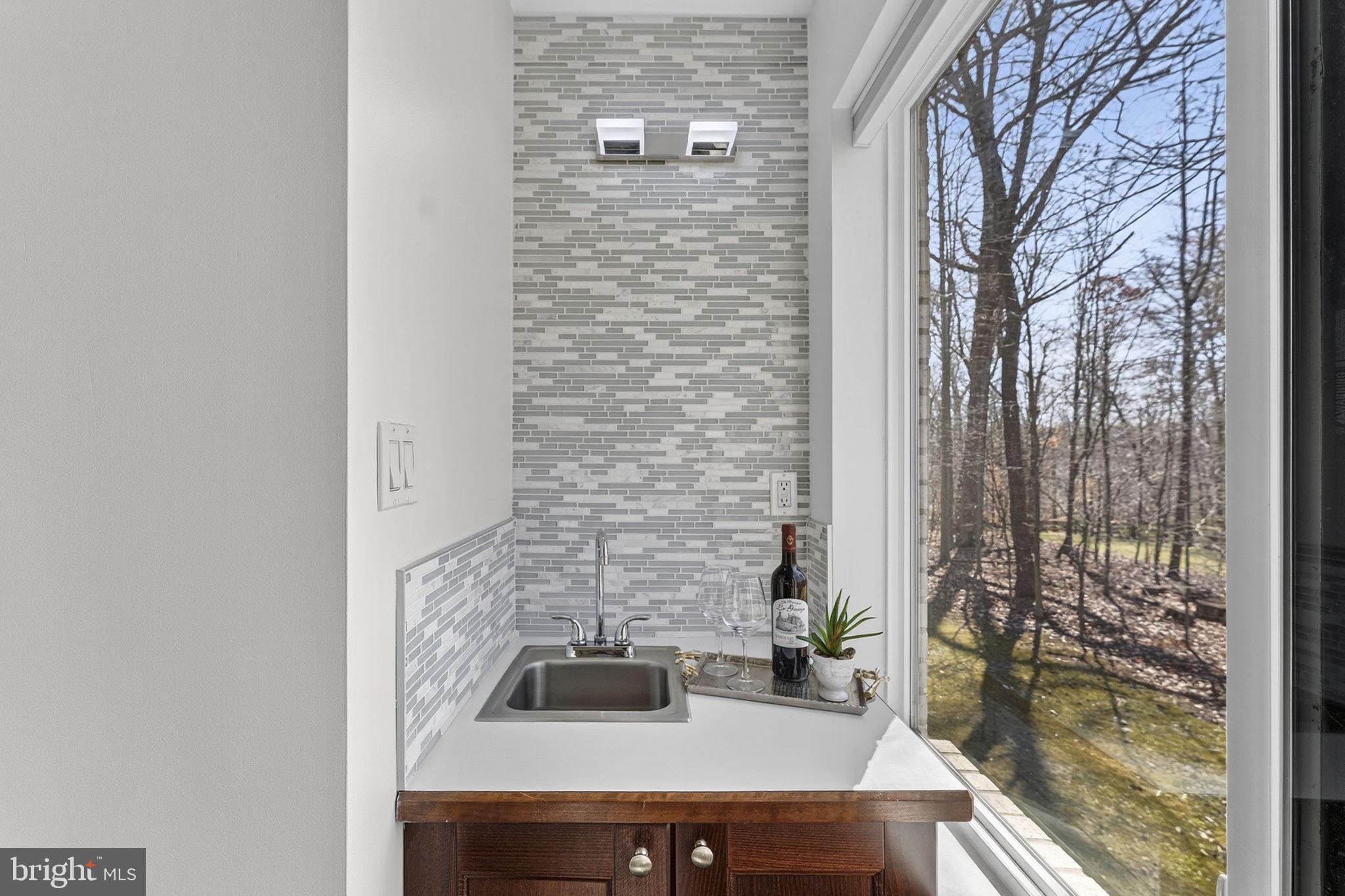 7427 Maple Branch Road Clifton, VA 20124 - Photo 36 of 100 Primary Bedroom Coffee/Wet Bar