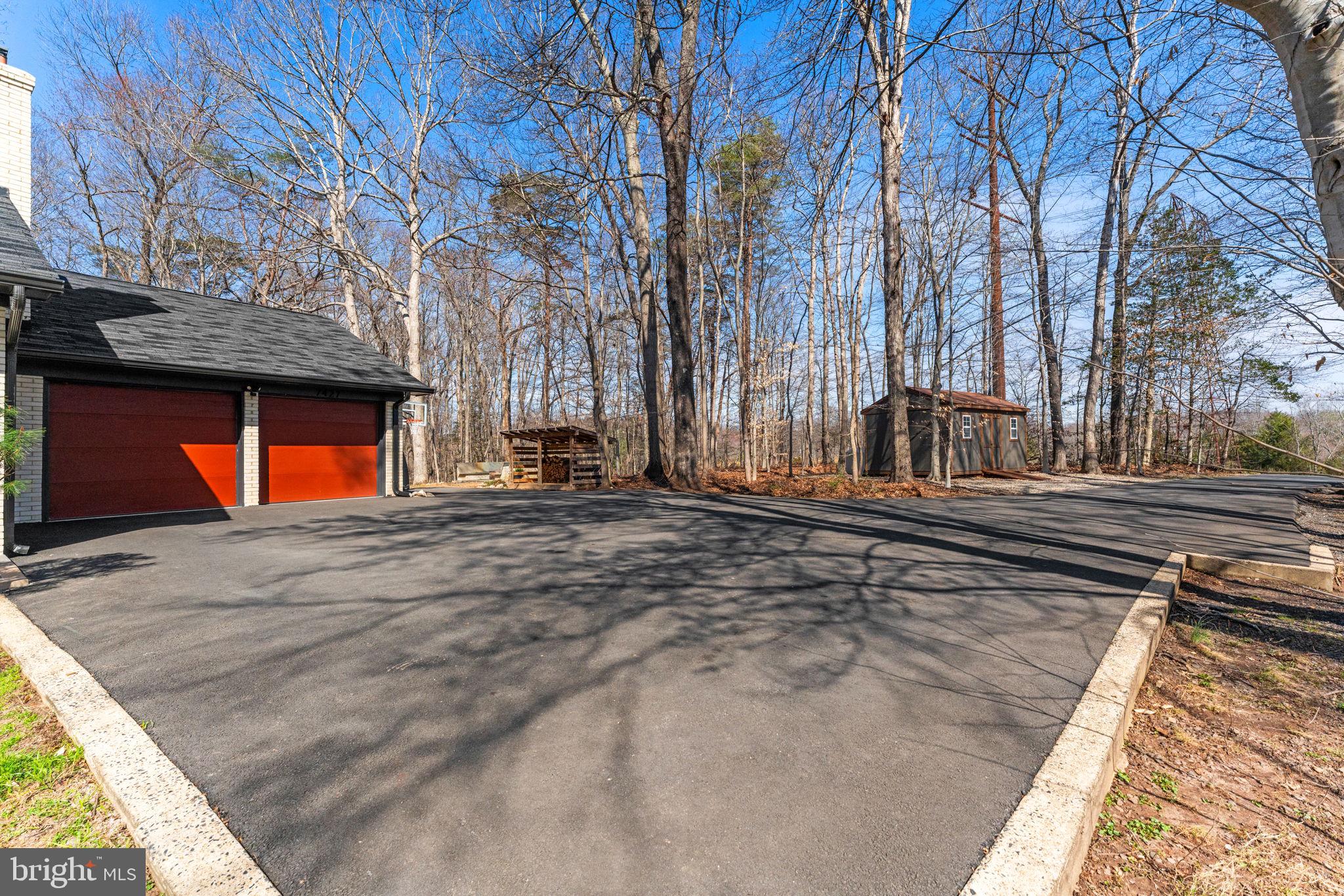 7427 Maple Branch Road Clifton, VA 20124 - Photo 80 of 100 Paved Driveway--Tons of Parking!