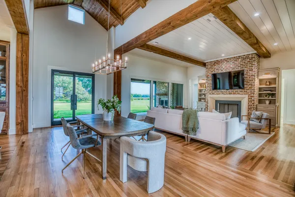 $2,495,000 | 104 Hartfield Hill Lane, Round Top, TX 78954