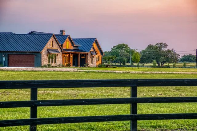 $2,495,000 | 104 Hartfield Hill Lane, Round Top, TX 78954