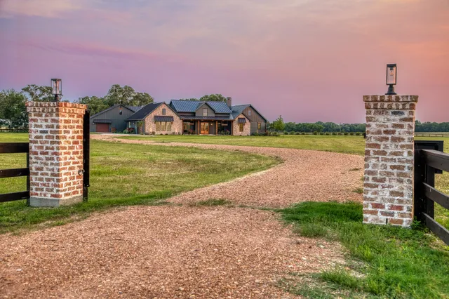 $2,495,000 | 104 Hartfield Hill Lane, Round Top, TX 78954