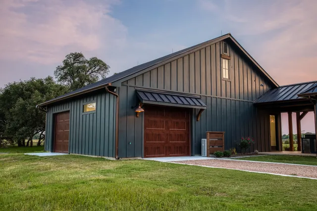 $2,495,000 | 104 Hartfield Hill Lane, Round Top, TX 78954