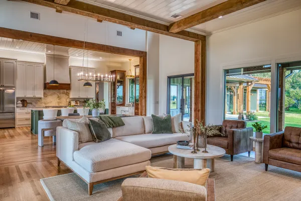 $2,495,000 | 104 Hartfield Hill Lane, Round Top, TX 78954