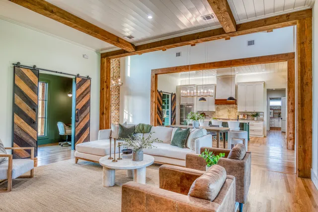 $2,495,000 | 104 Hartfield Hill Lane, Round Top, TX 78954