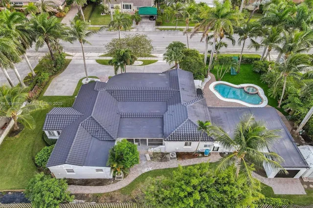 $2,649,000 | 725 Harrison Street, Hollywood, FL 33019