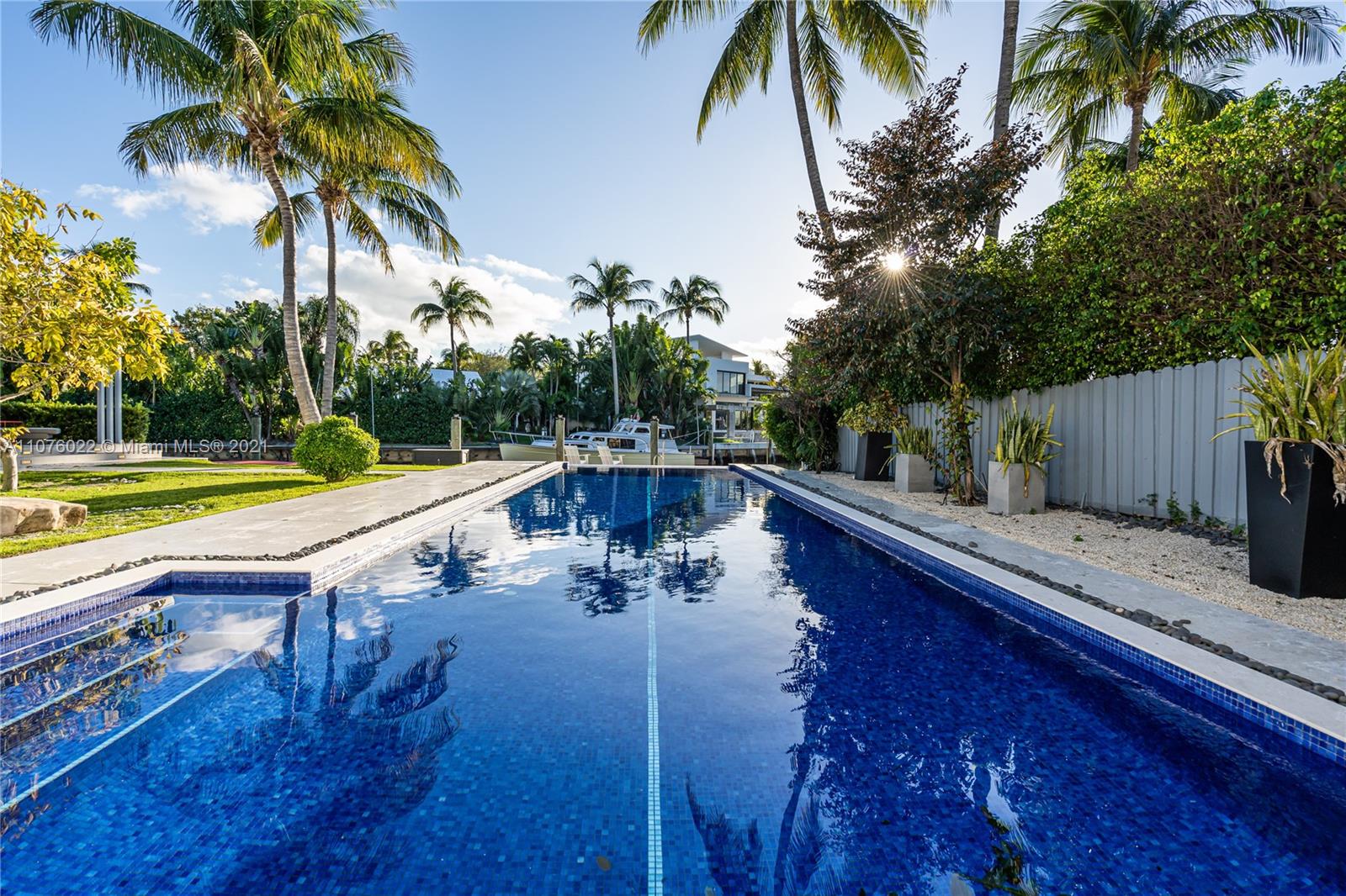 30 Island Drive Key Biscayne, FL 33149 - Photo 5 of 86