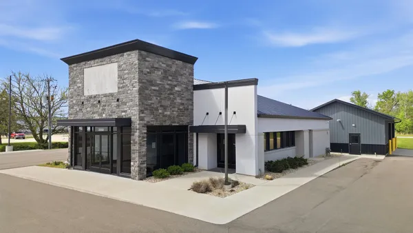 $699,000 | 1010 Highway 251, Rochelle, IL 61068