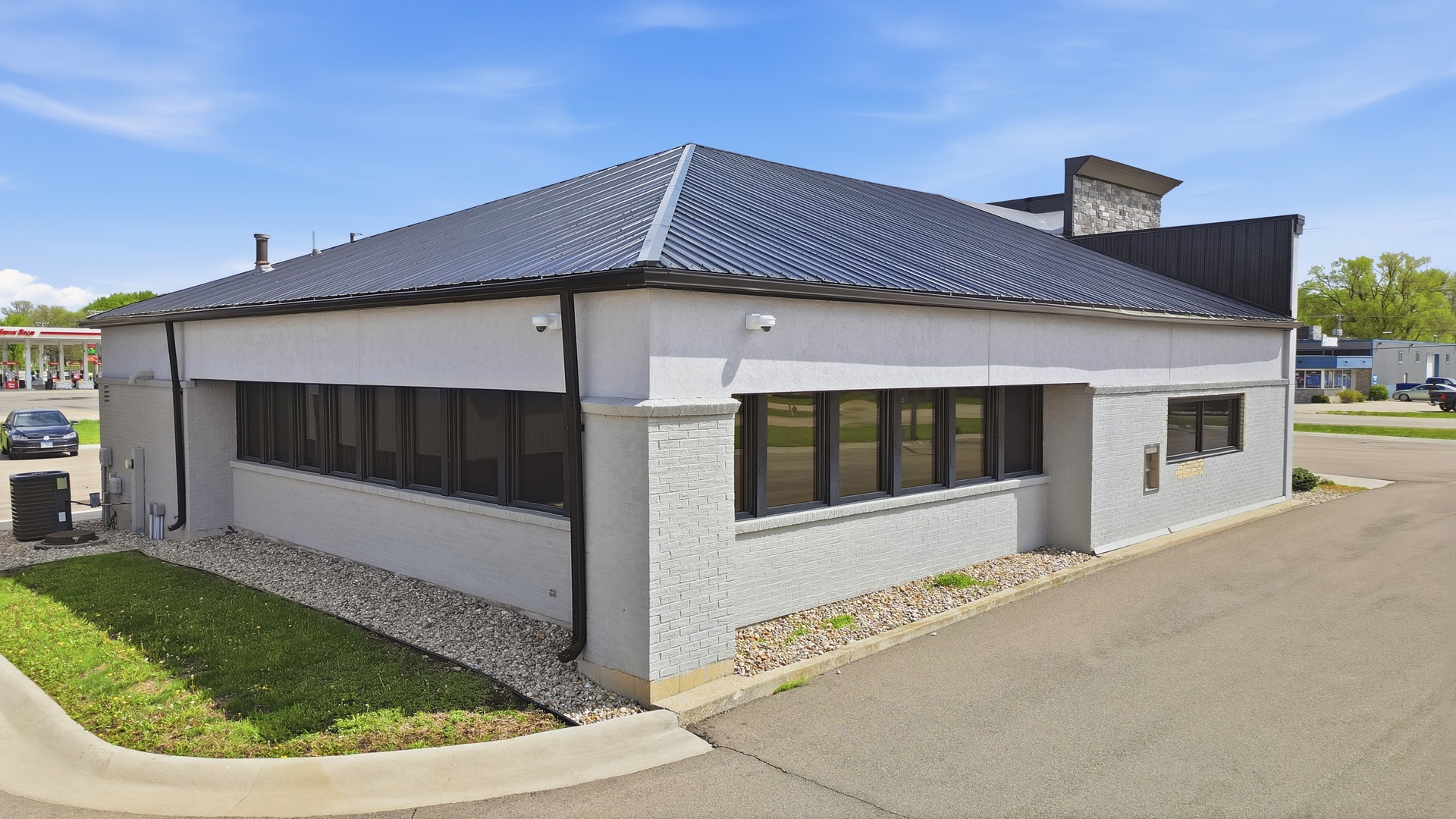 1010 Highway 251 Rochelle, IL 61068 - Photo 8 of 29
