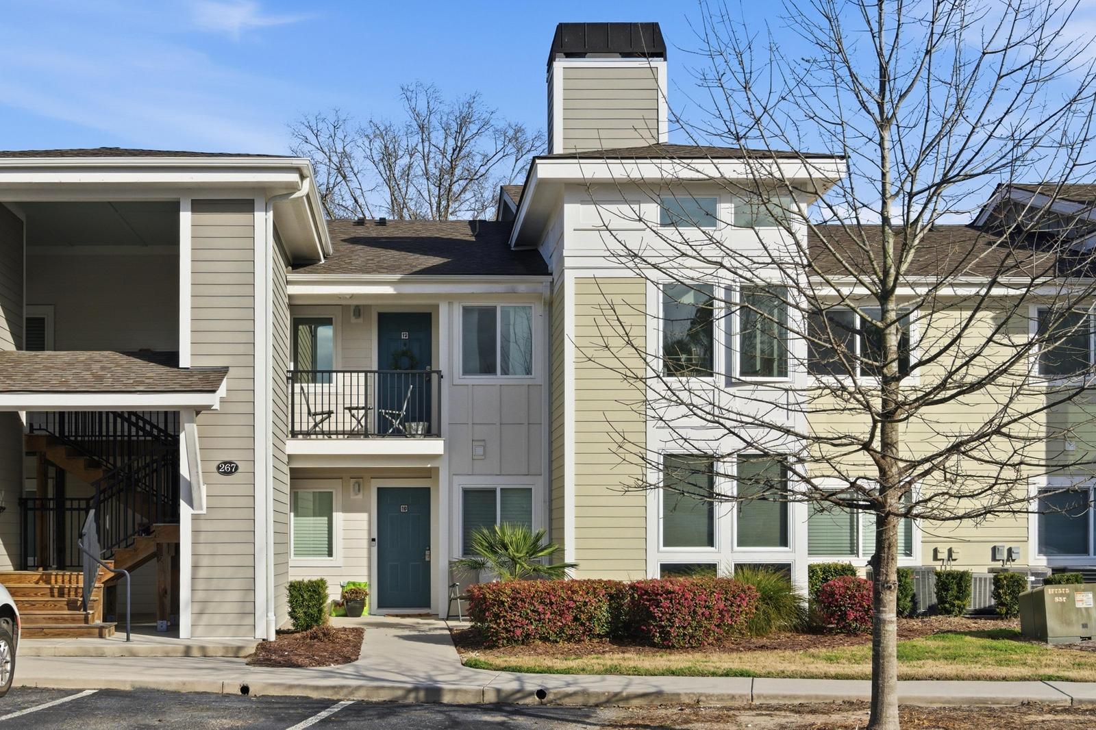 267 Alexandra Drive, Unit 12 Mount Pleasant, SC 29464 - Photo 2 of 42 2