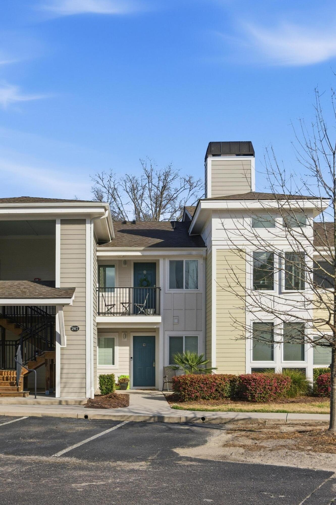 267 Alexandra Drive, Unit 12 Mount Pleasant, SC 29464 - Photo 3 of 42 3