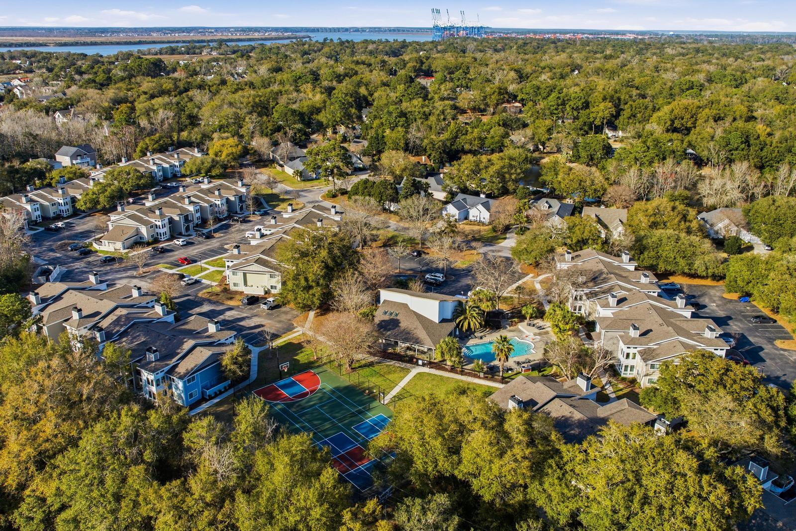 267 Alexandra Drive, Unit 12 Mount Pleasant, SC 29464 - Photo 35 of 42 40