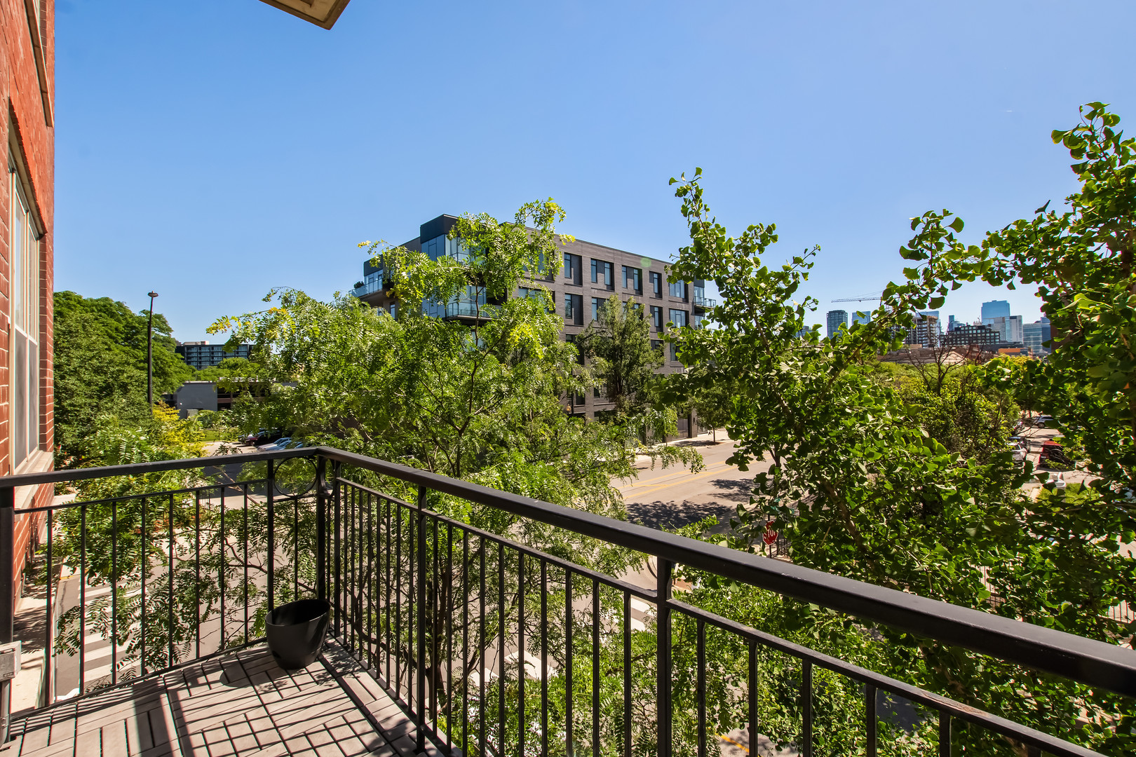 6 South Laflin Street, Unit 306 Chicago, IL 60607 - Photo 15 of 16