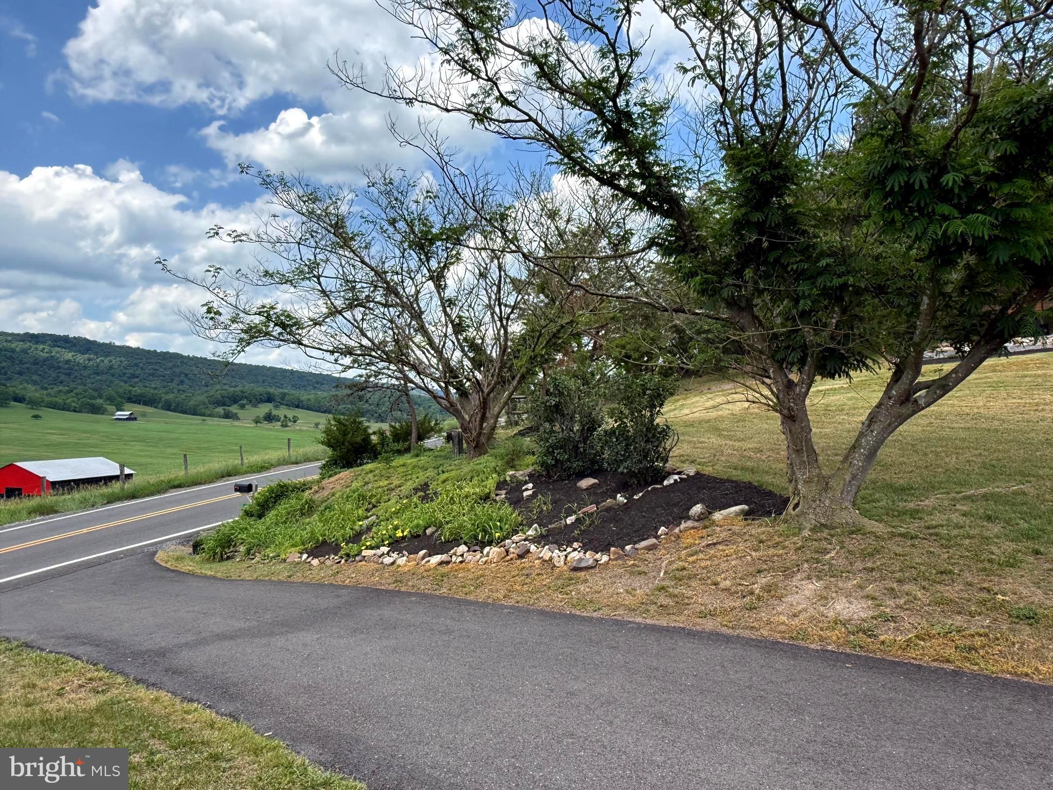 2919 Durgon Road Petersburg, WV 26847 - Photo 16 of 71