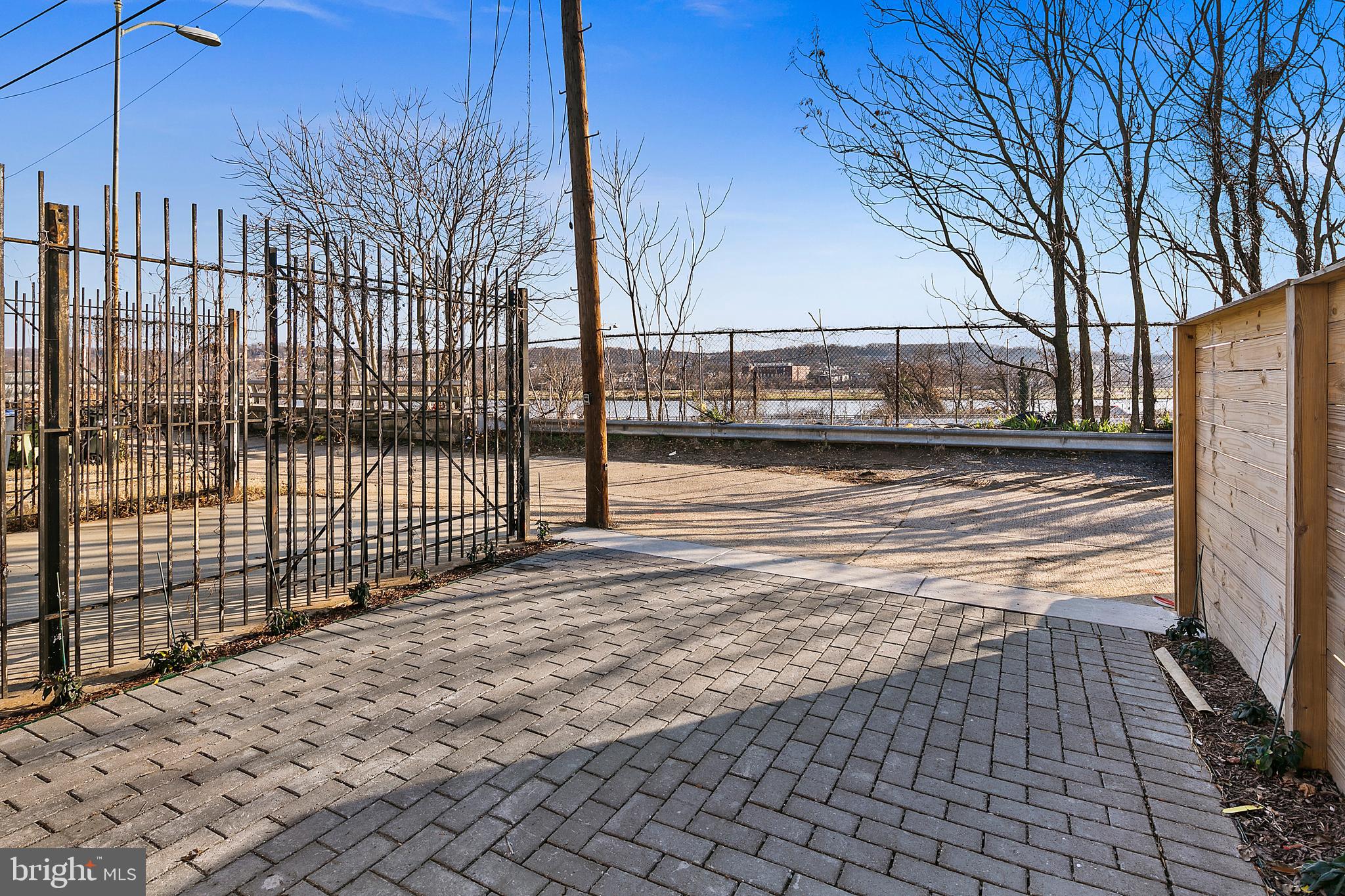 1505 K Street Southeast, Unit 2 Washington, DC 20003 - Photo 12 of 43