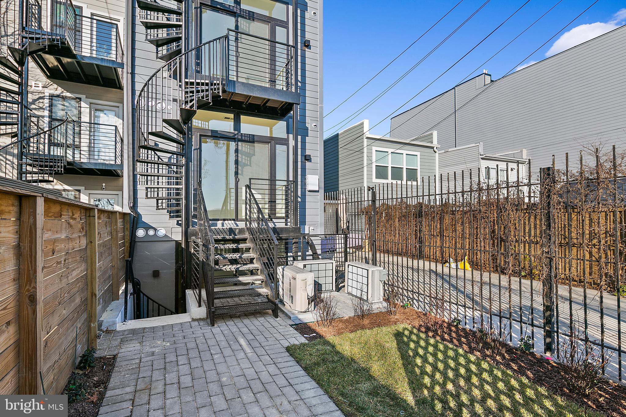 1505 K Street Southeast, Unit 2 Washington, DC 20003 - Photo 13 of 43